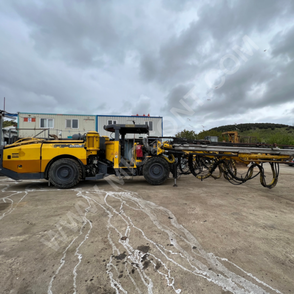 2009 MODEL ATLAS COPCO M2D JUMBO BOOMER