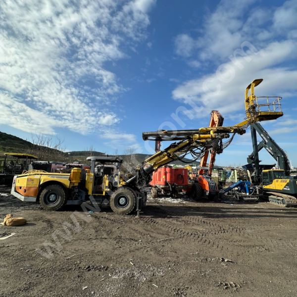 ATLAS COPCO L2D JUMBO BOOMER