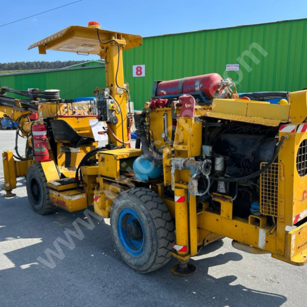 2000 MODEL ATLAS COPCO H104 ROCKET BOOMER