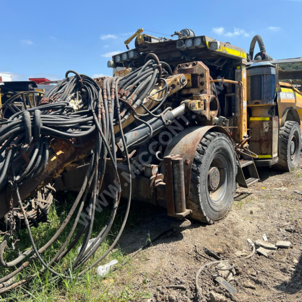 2004 MODEL ATLAS COPCO M2D JUMBO BOOMER