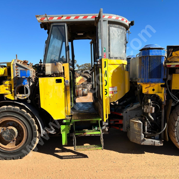 ATLAS COPCO M2D JUMBO BOOMER