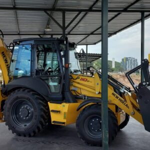New Holland B115 (4CX) Backhoe Loader