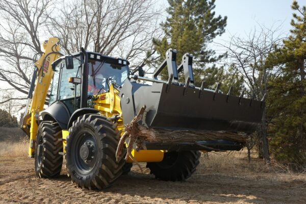 New Holland B115 (4CX) Backhoe Loader