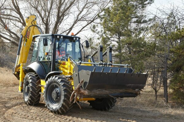 New Holland B115 (4CX) Backhoe Loader