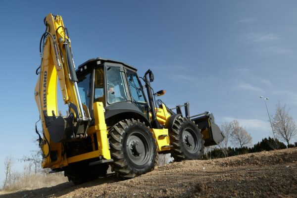New Holland B115 (4CX) Backhoe Loader