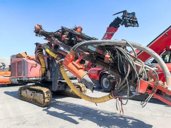 2016 Sandvik DX800