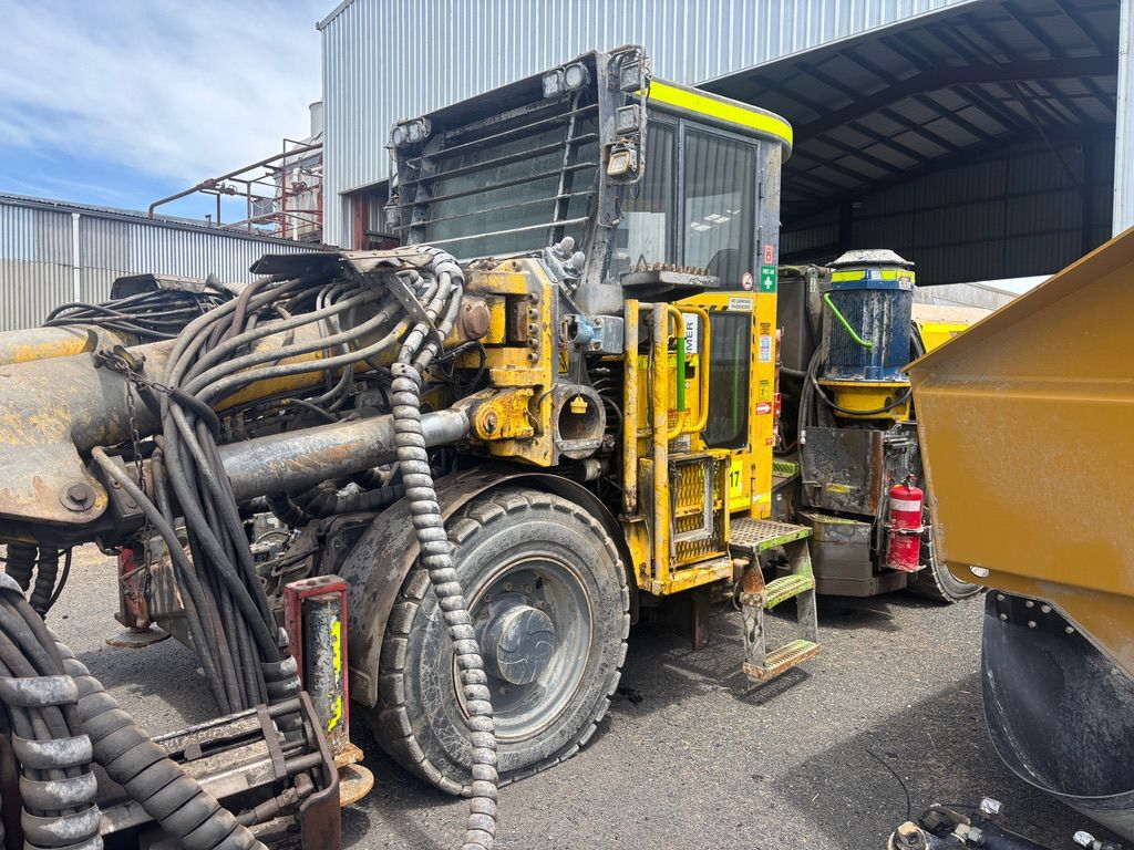 ATLAS COPCO M2D JUMBO BOOMER ATLAS COPCO M2D JUMBO BOOMER